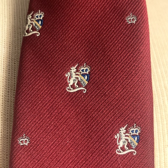 VINTAGE UNICORNS CREST HERALDIC ROYALTY EMBROIDERED NECKTIE - Picture 2 of 12